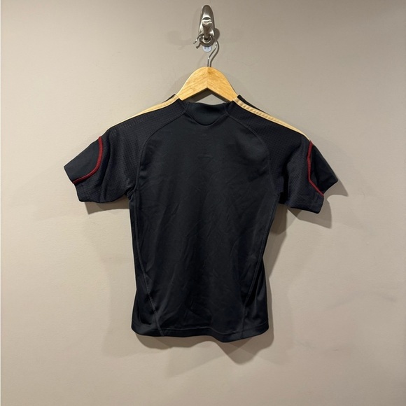 Liverpool 2009 Away Soccer Football Jersey - Picture 2 of 6